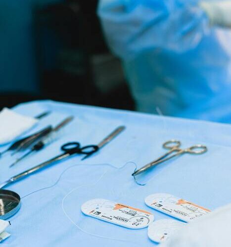 Circuncisión: técnicas modernas, salud y bienestar Circuncisión: técnicas modernas, salud y bienestar